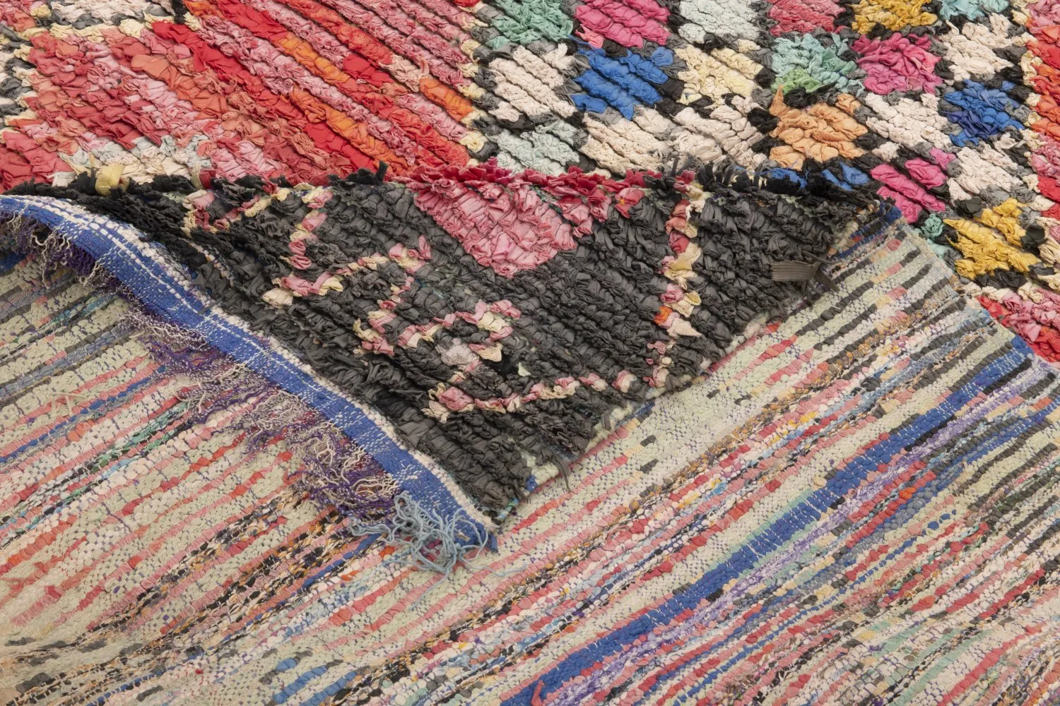 Tapis Marocain Berbère Boucherouite 230 x 155 cm