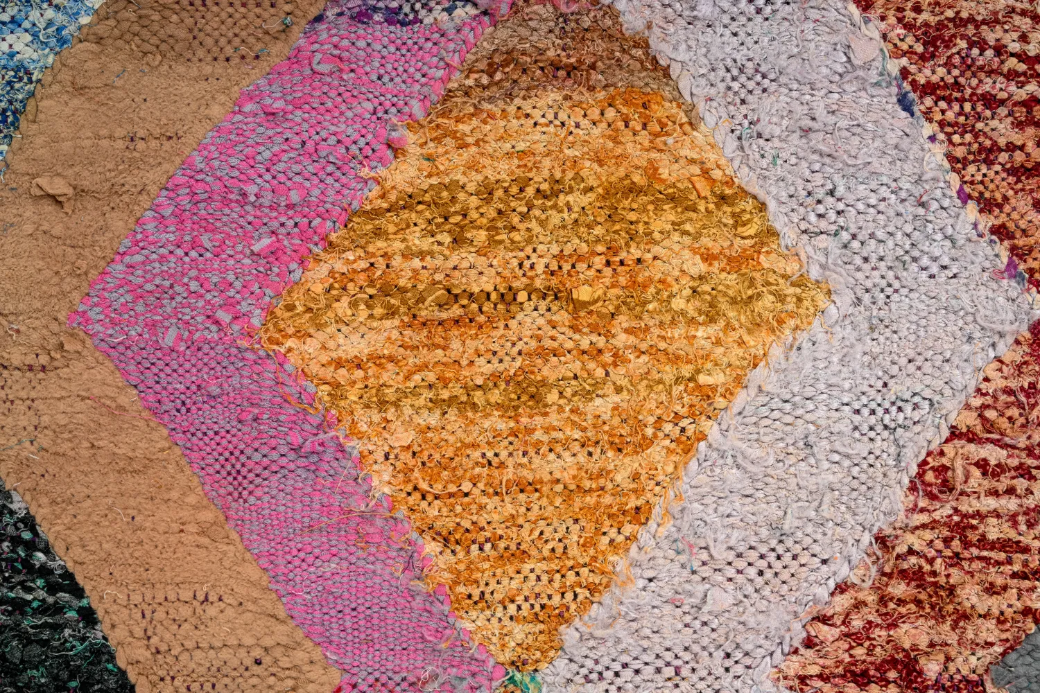 Tapis berbère marocain Boucherouite 135 x 260 cm