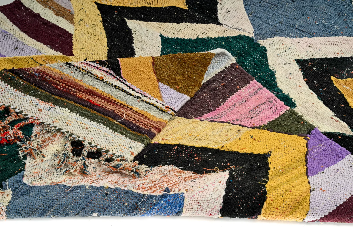 Tapis berbère marocain Boucherouite 135 x 260 cm
