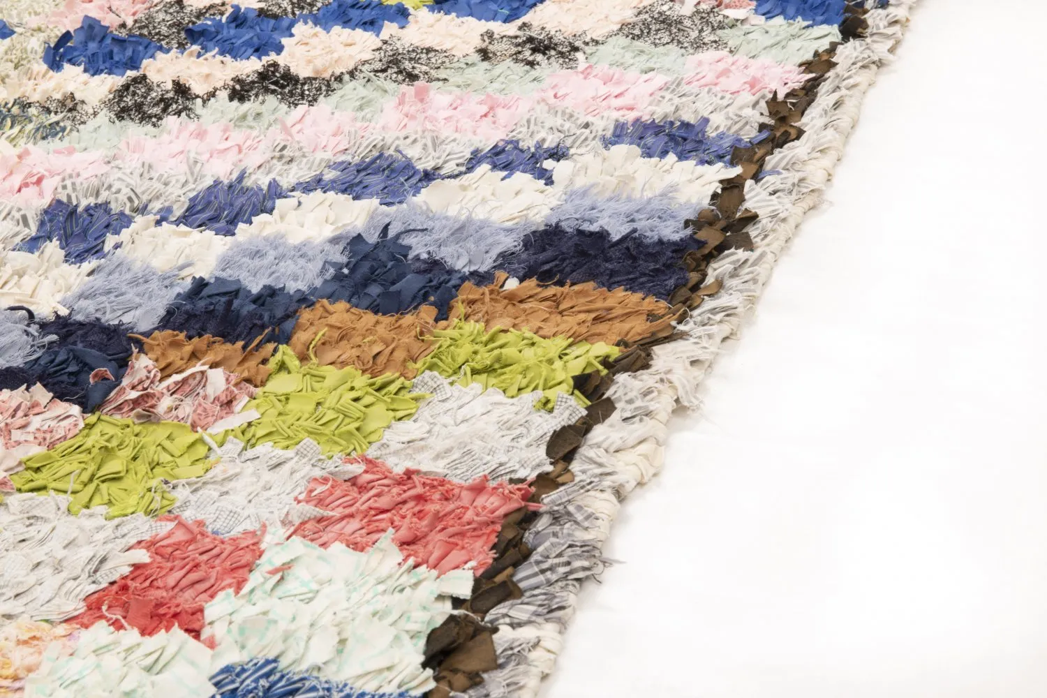 Tapis Marocain Berbère Boucherouite 210 x 115 cm