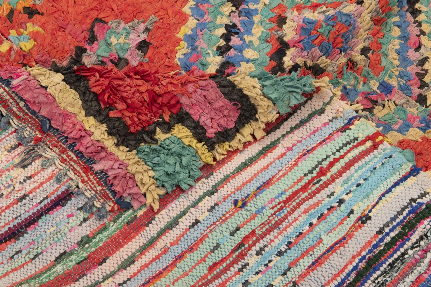 Tapis Marocain Berbère Boucherouite 245 x 140 cm