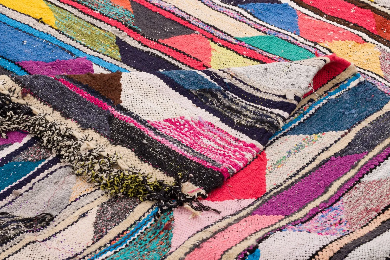 Tapis berbère marocain Boucherouite 130 x 225 cm