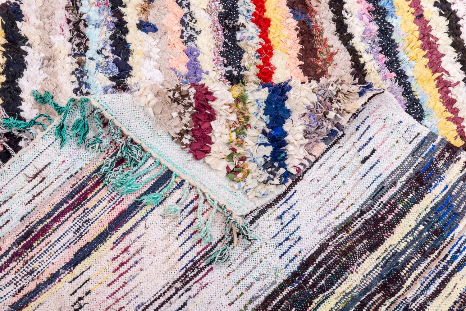 Tapis Marocain Berbère Boucherouite 240 x 150 cm