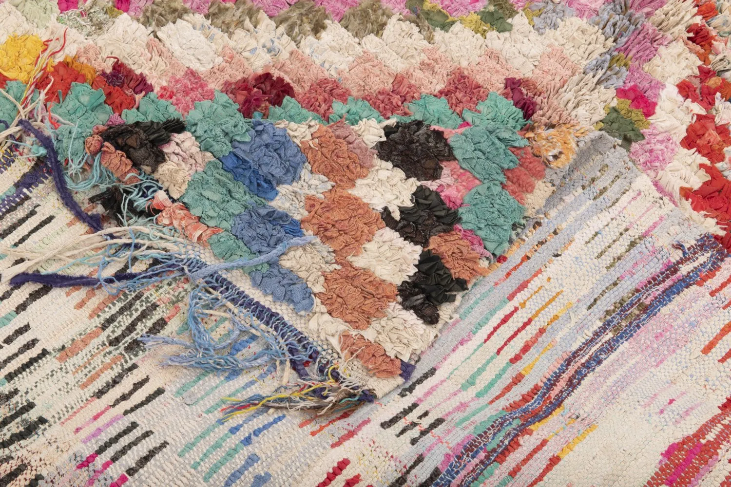 Tapis Marocain Berbère Boucherouite 245 x 140 cm