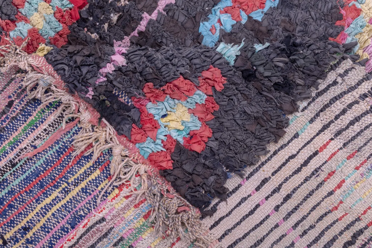 Tapis Marocain Berbère Boucherouite 240 x 120 cm
