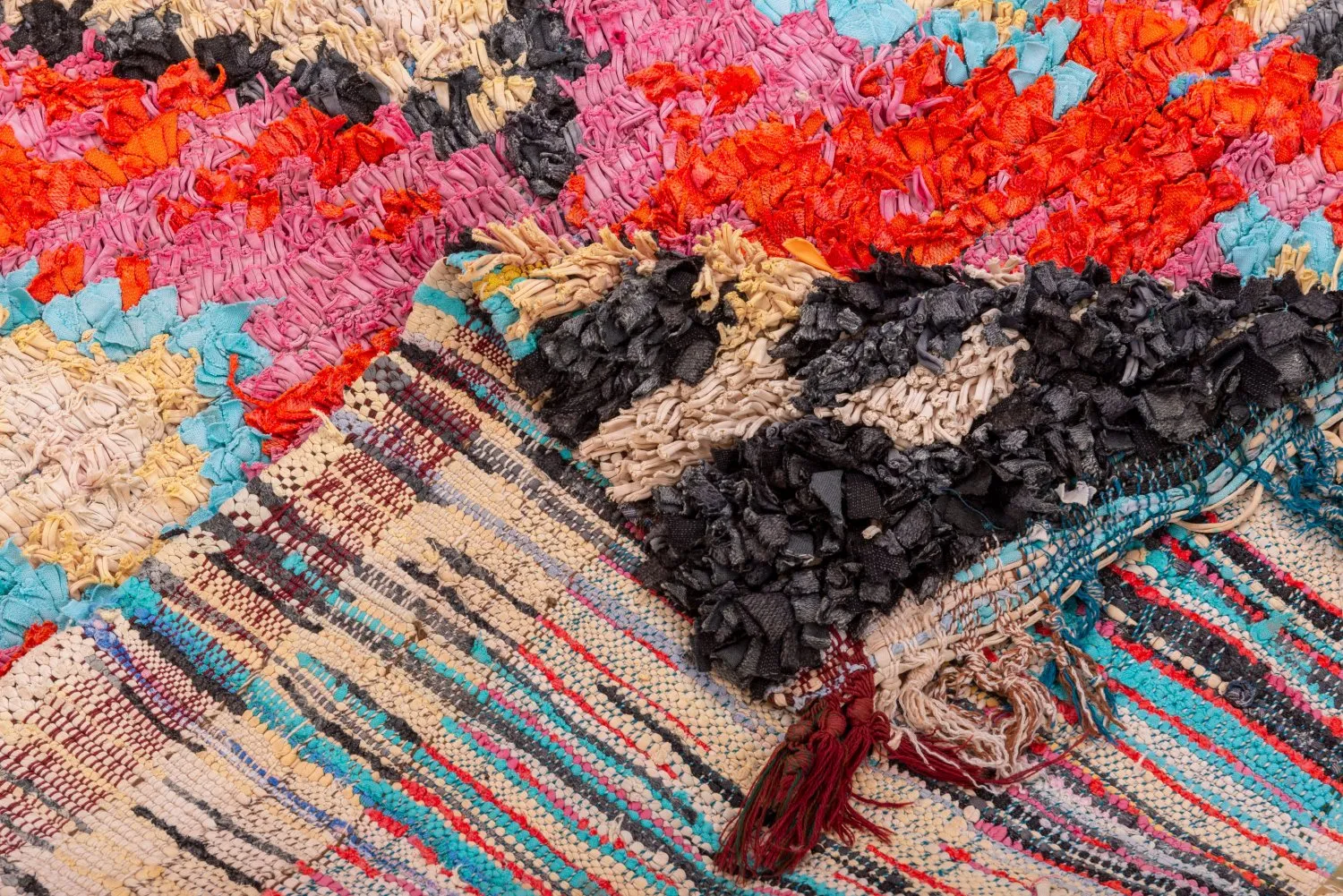 Tapis Marocain Berbère Boucherouite 235 x 105 cm
