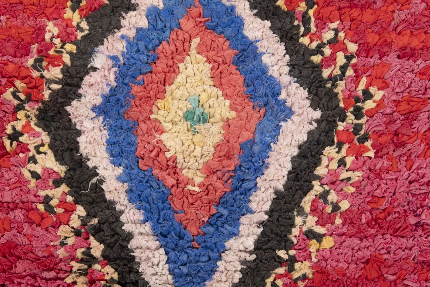 Tapis Marocain Berbère Boucherouite 225 x 165 cm
