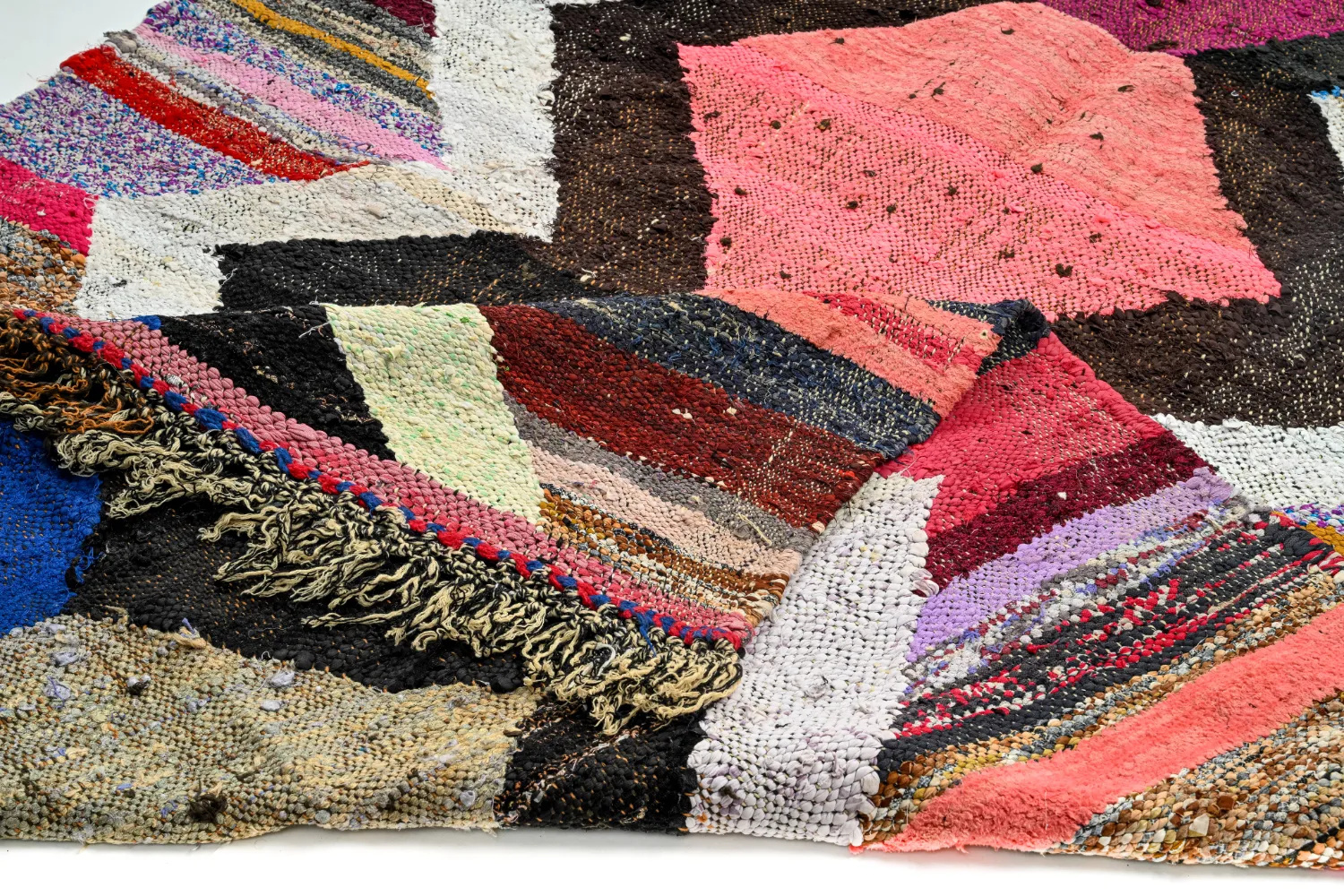 Tapis berbère marocain Boucherouite 140 x 245 cm