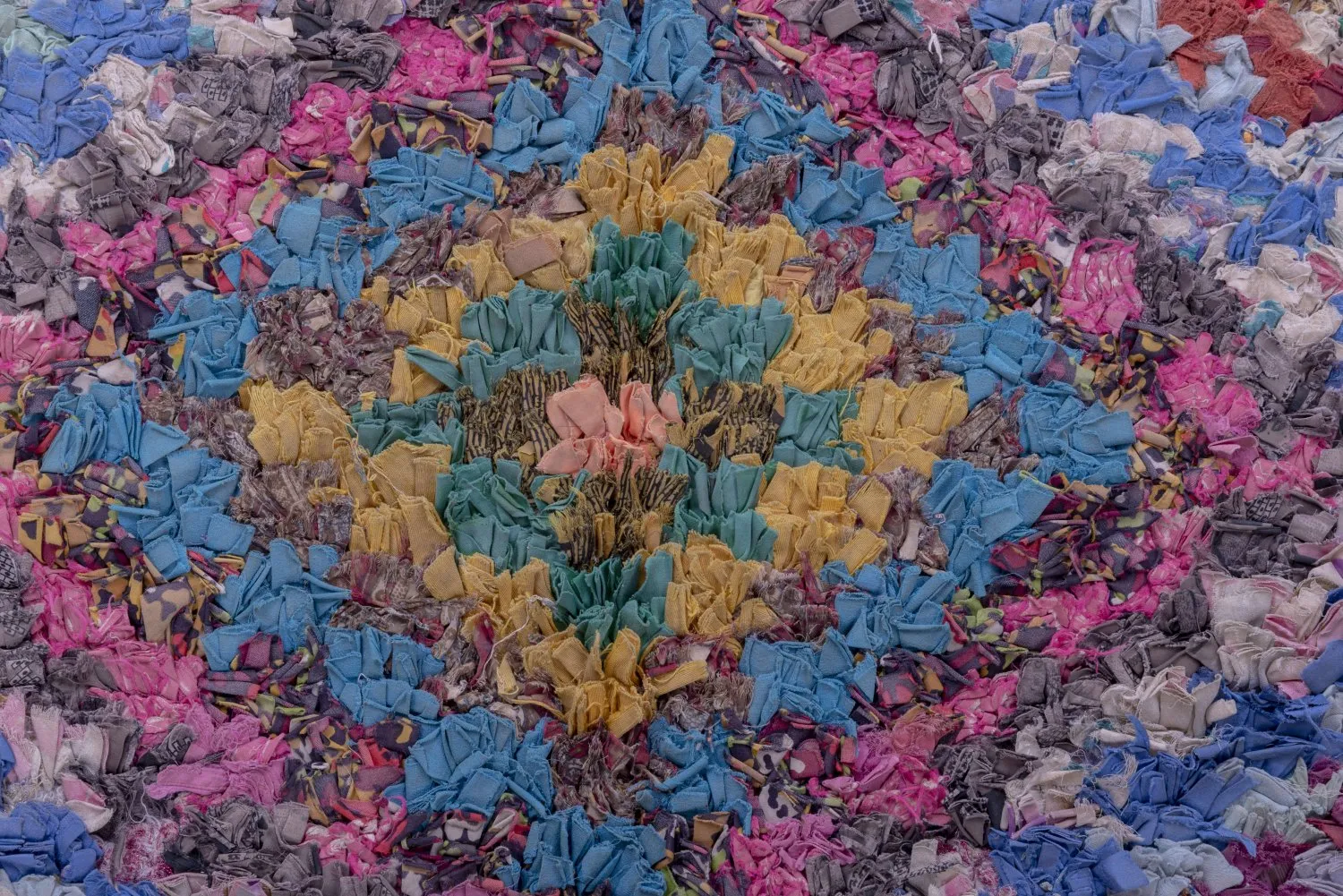 Tapis Marocain Berbère Boucherouite 230 x 135 cm
