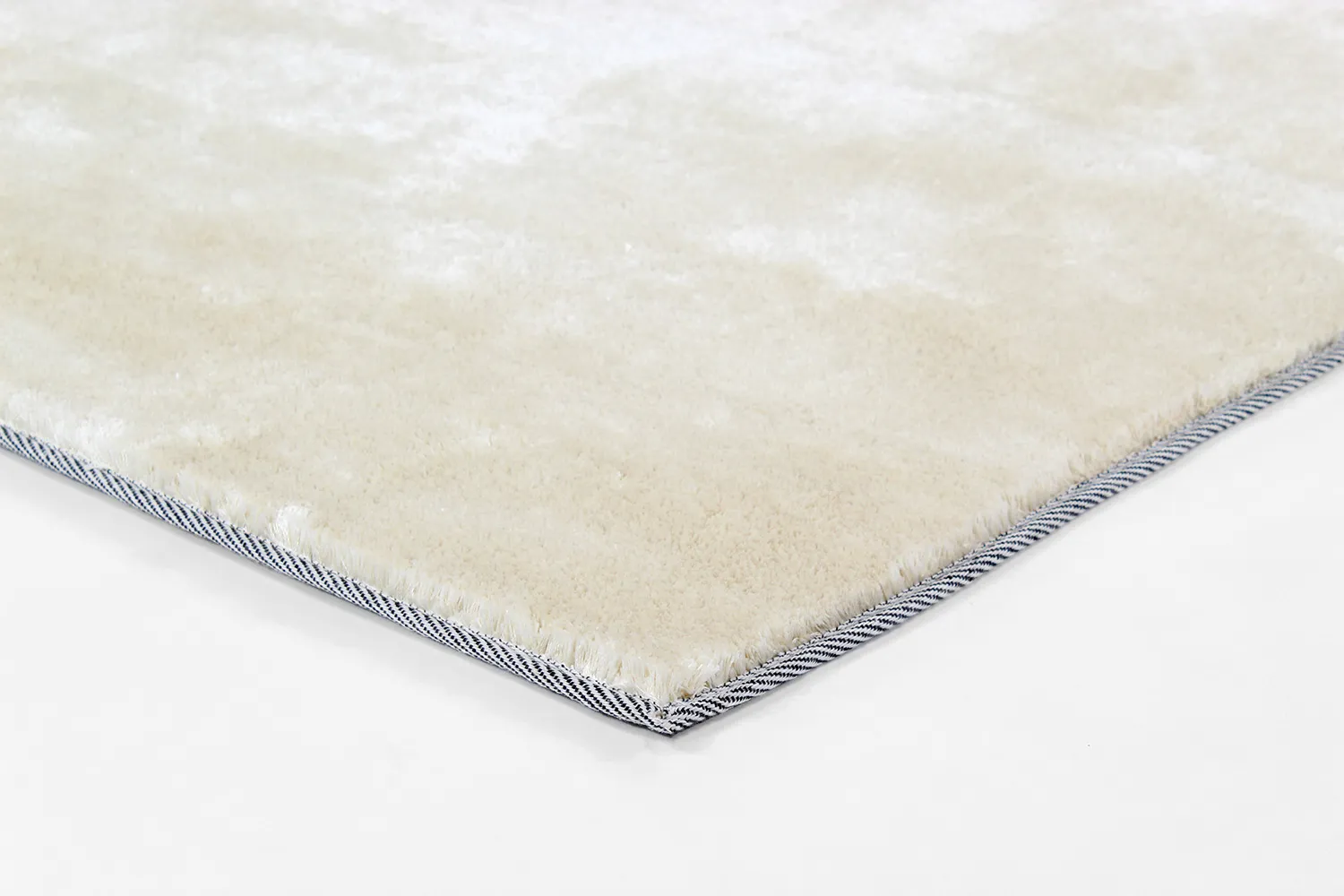 Tapis à poils longs - Ely (blanc cassé)