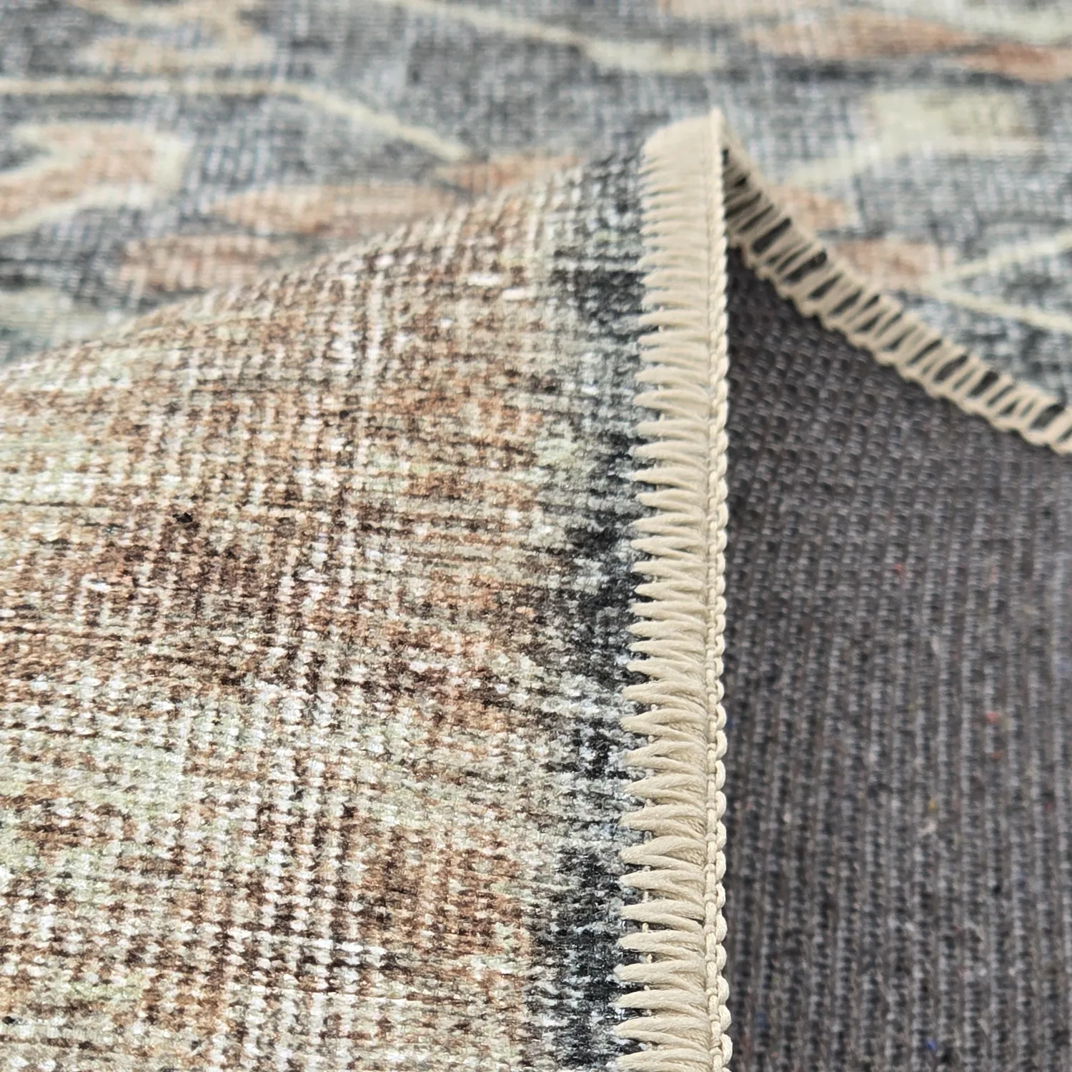 Tapis tissé à plat - Noura (bleu foncé)