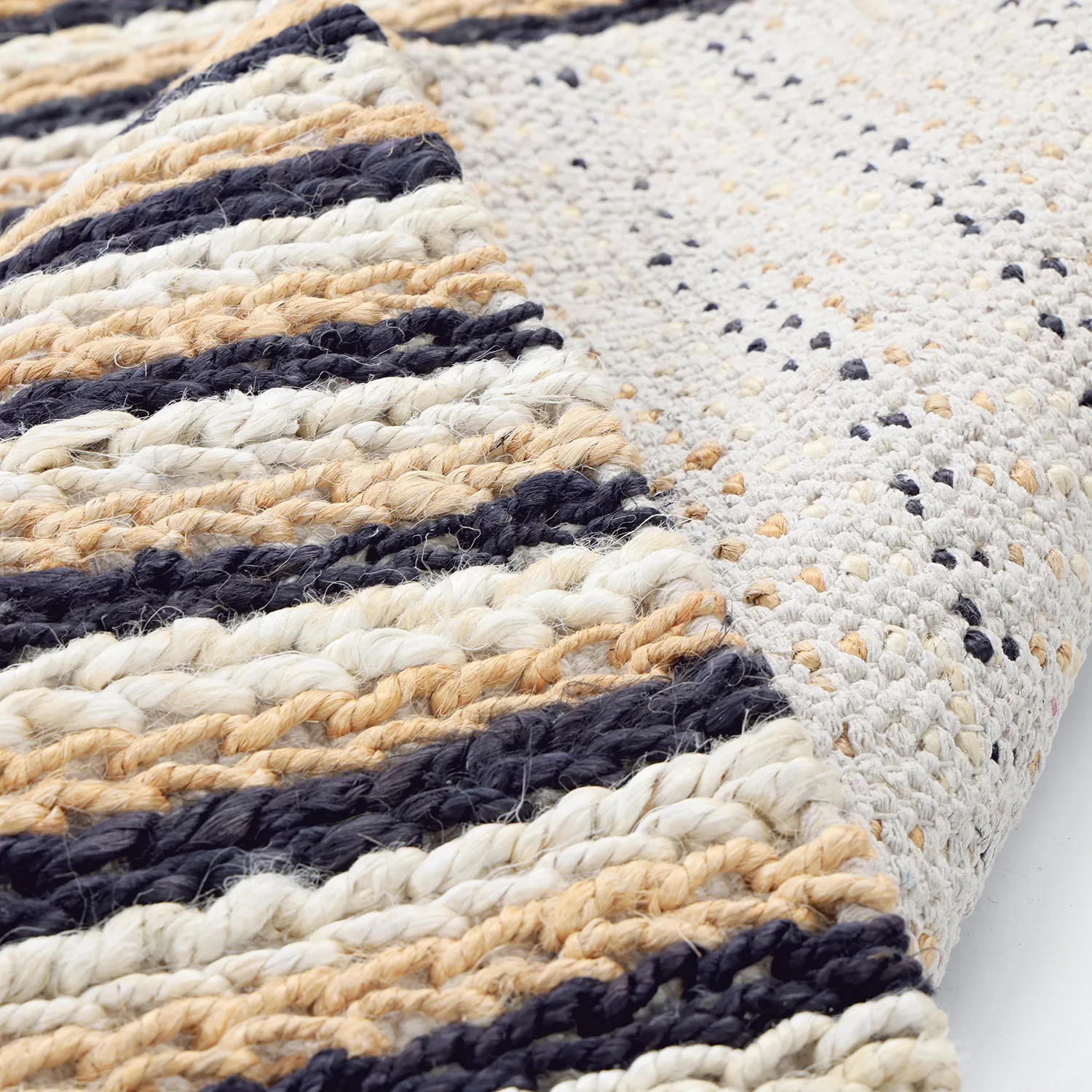 Tapis chanvre - Howrah Braided Jute (naturel/blanc/noir)