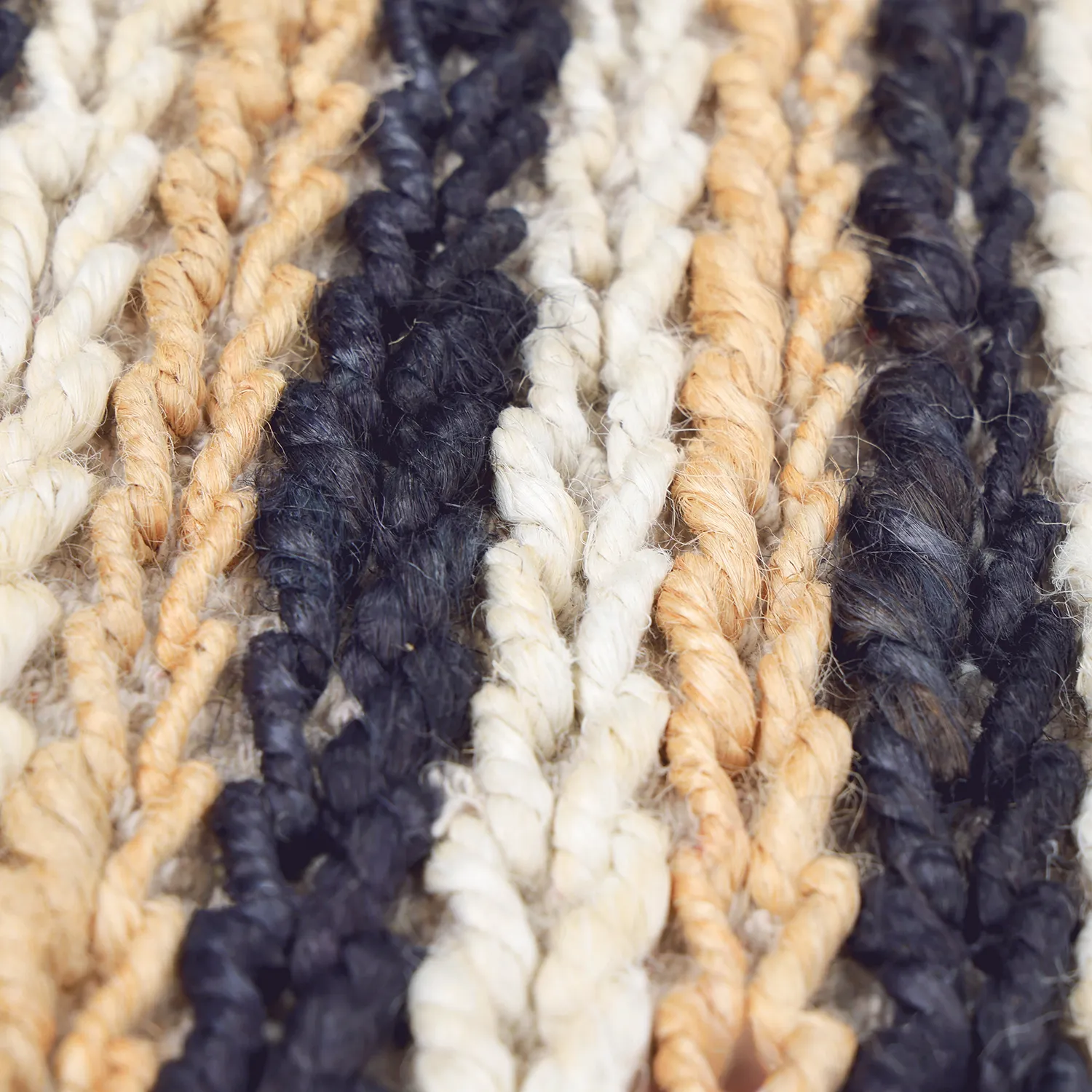 Tapis chanvre - Howrah Braided Jute (naturel/blanc/noir)