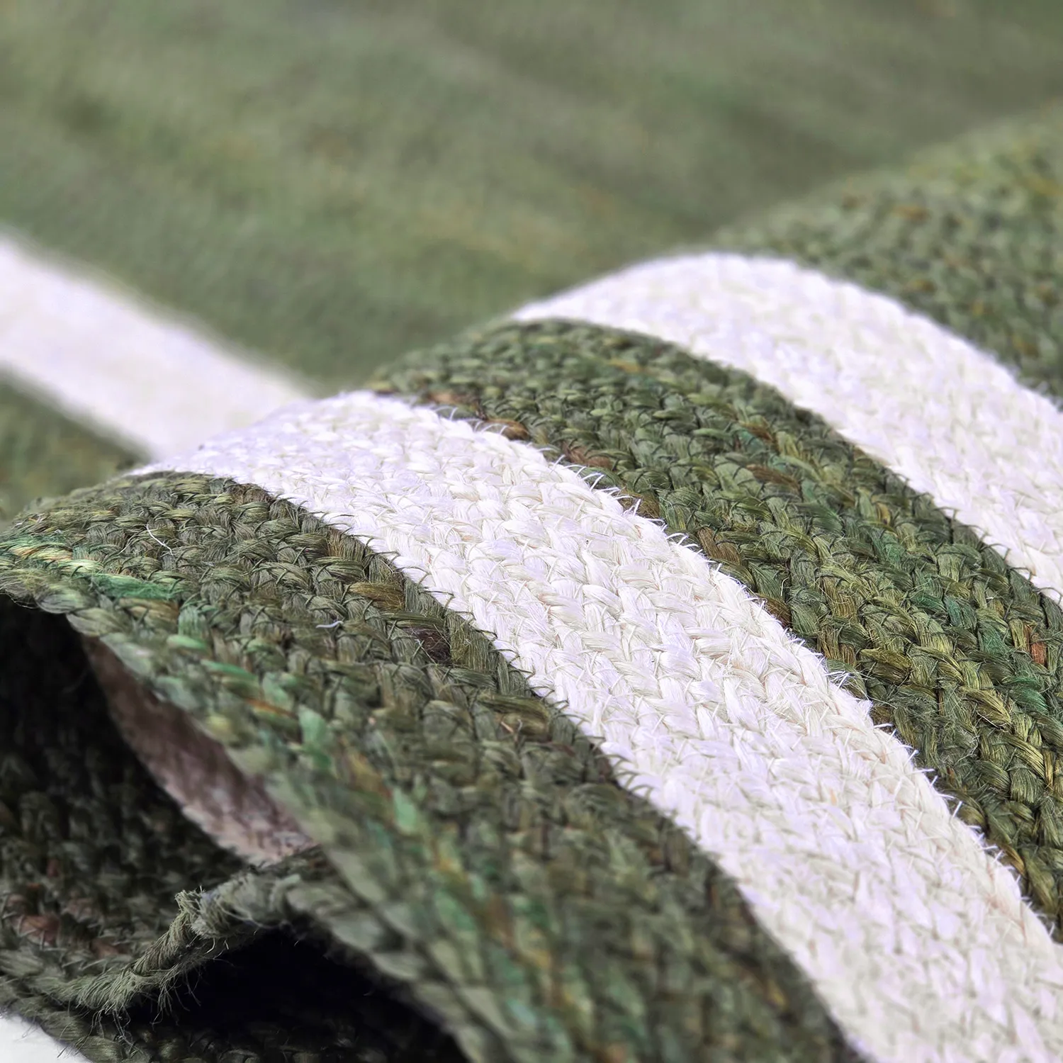 Tapis chanvre - Jessore (vert militaire/blanc)