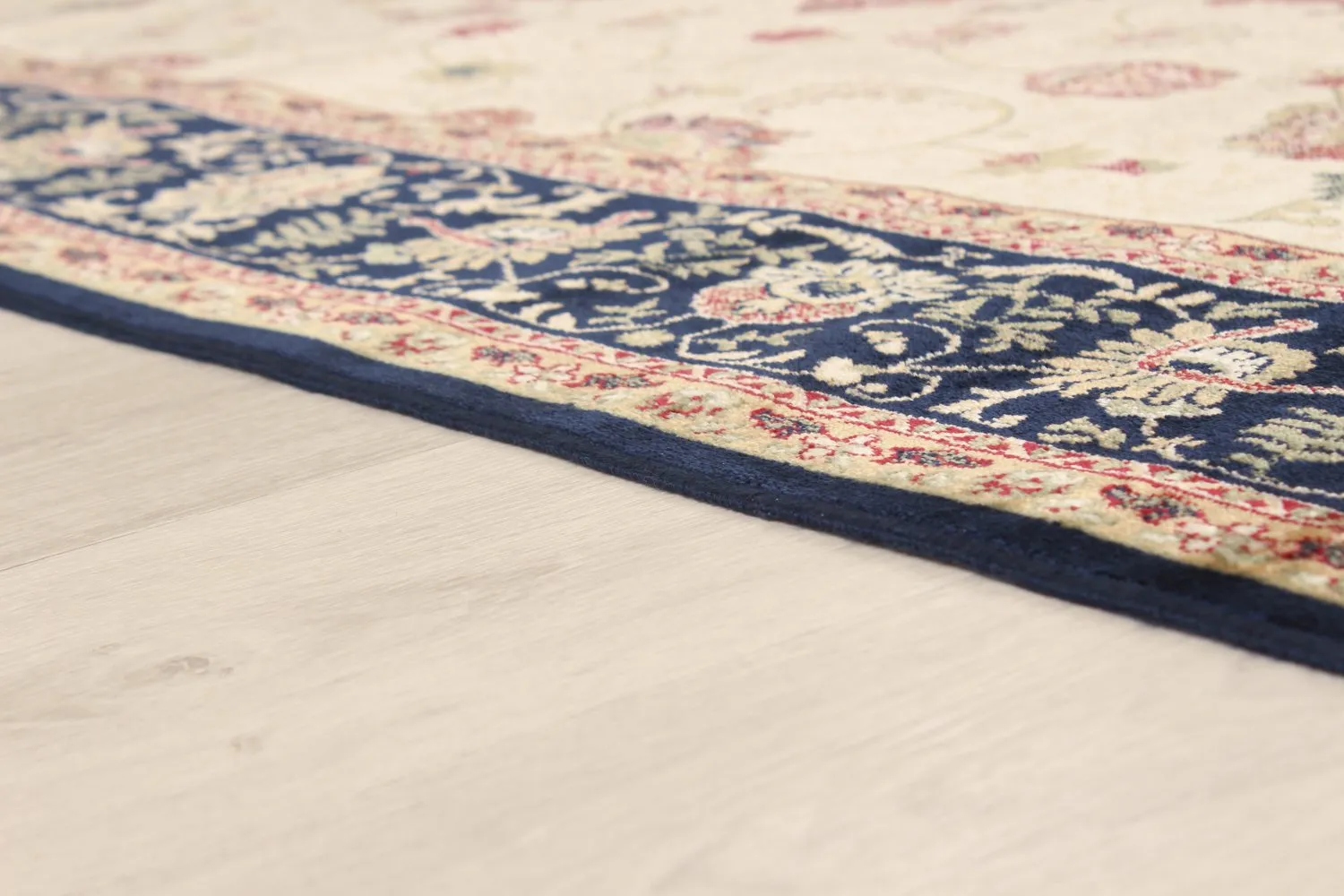 Tapis Wilton - Angelica (beige/bleu marine)
