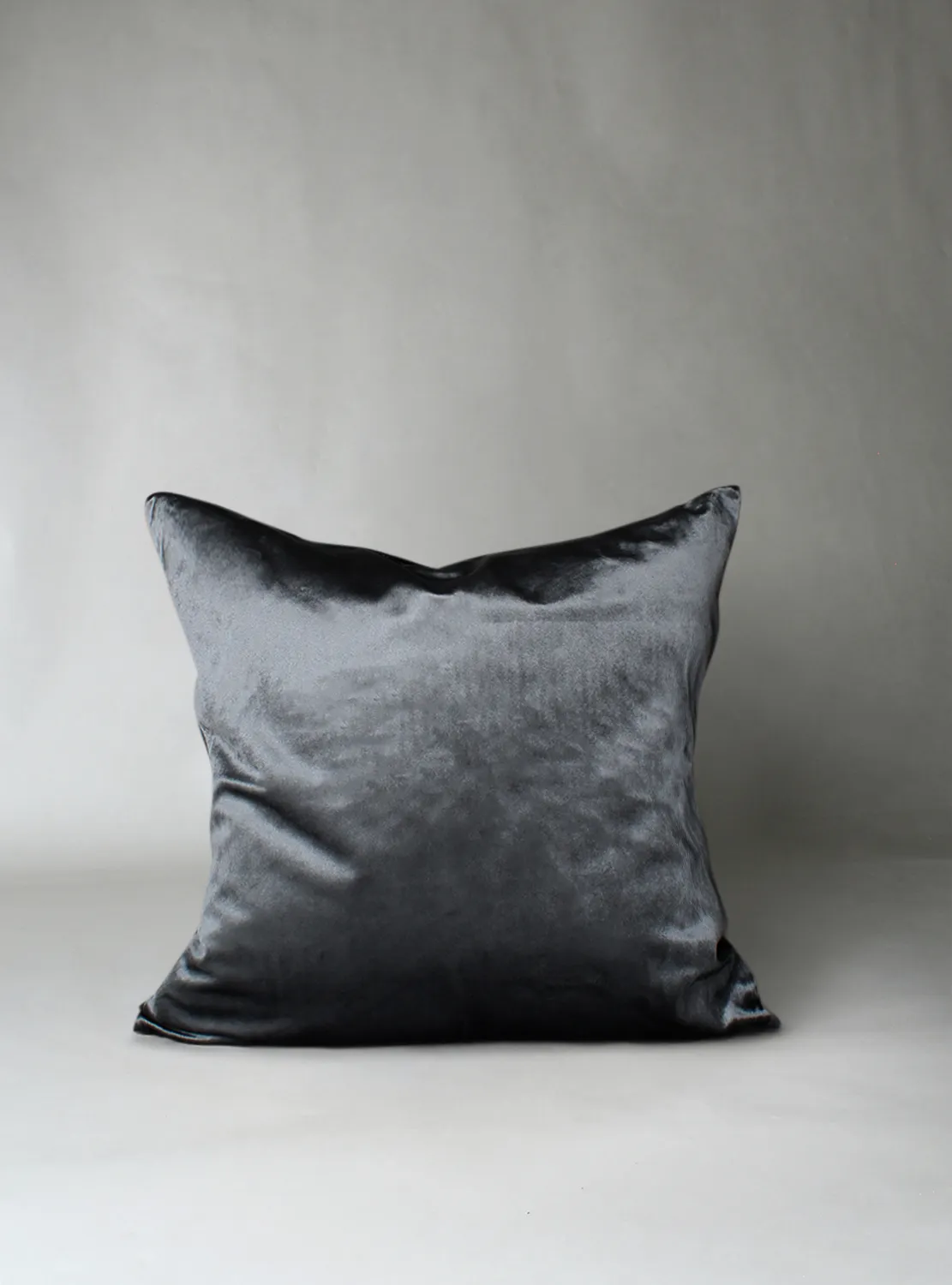 Housse de coussin Marlyn en velours (bleu clair)
