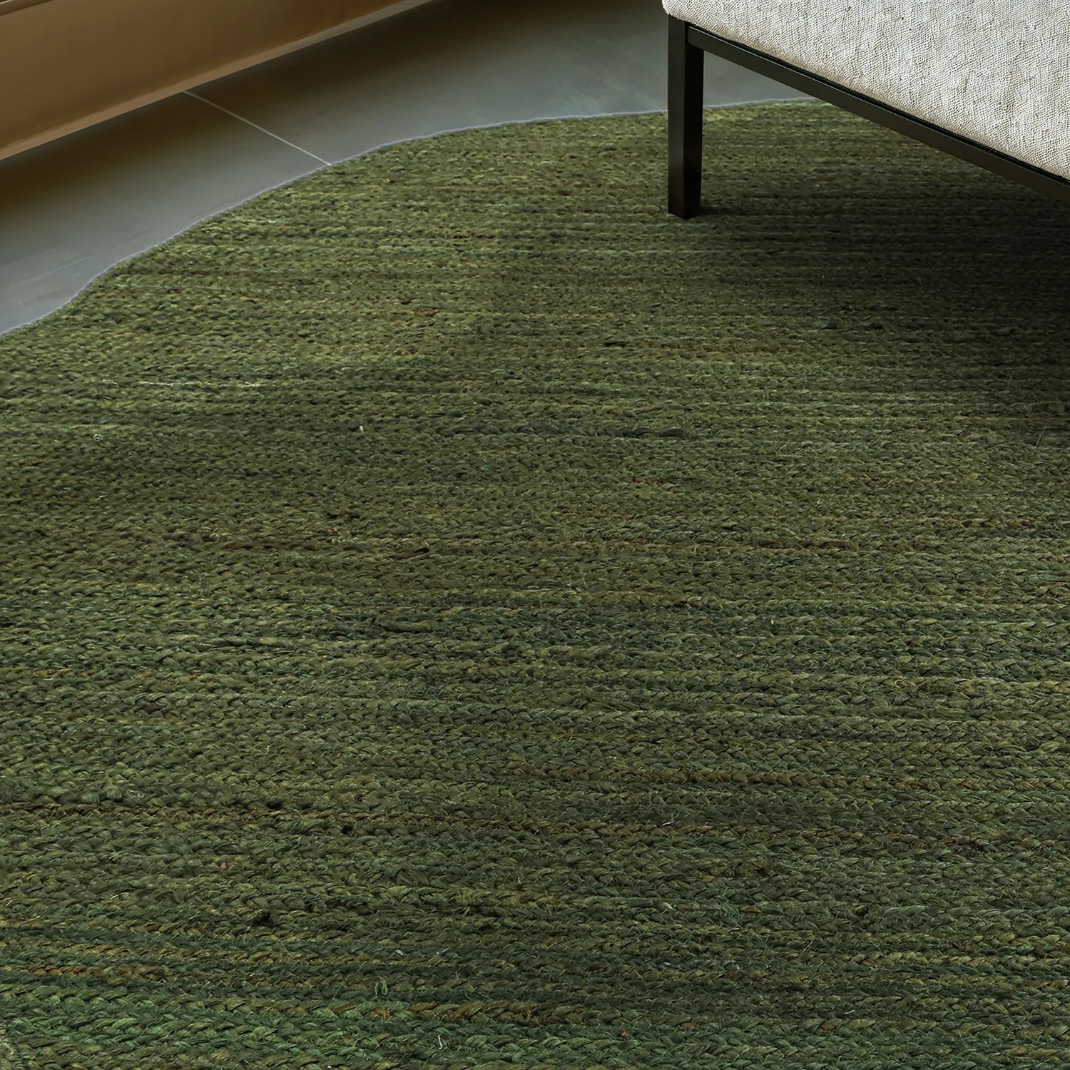 Tapis rond irrégulier en jute - San Francisco (vert militaire)