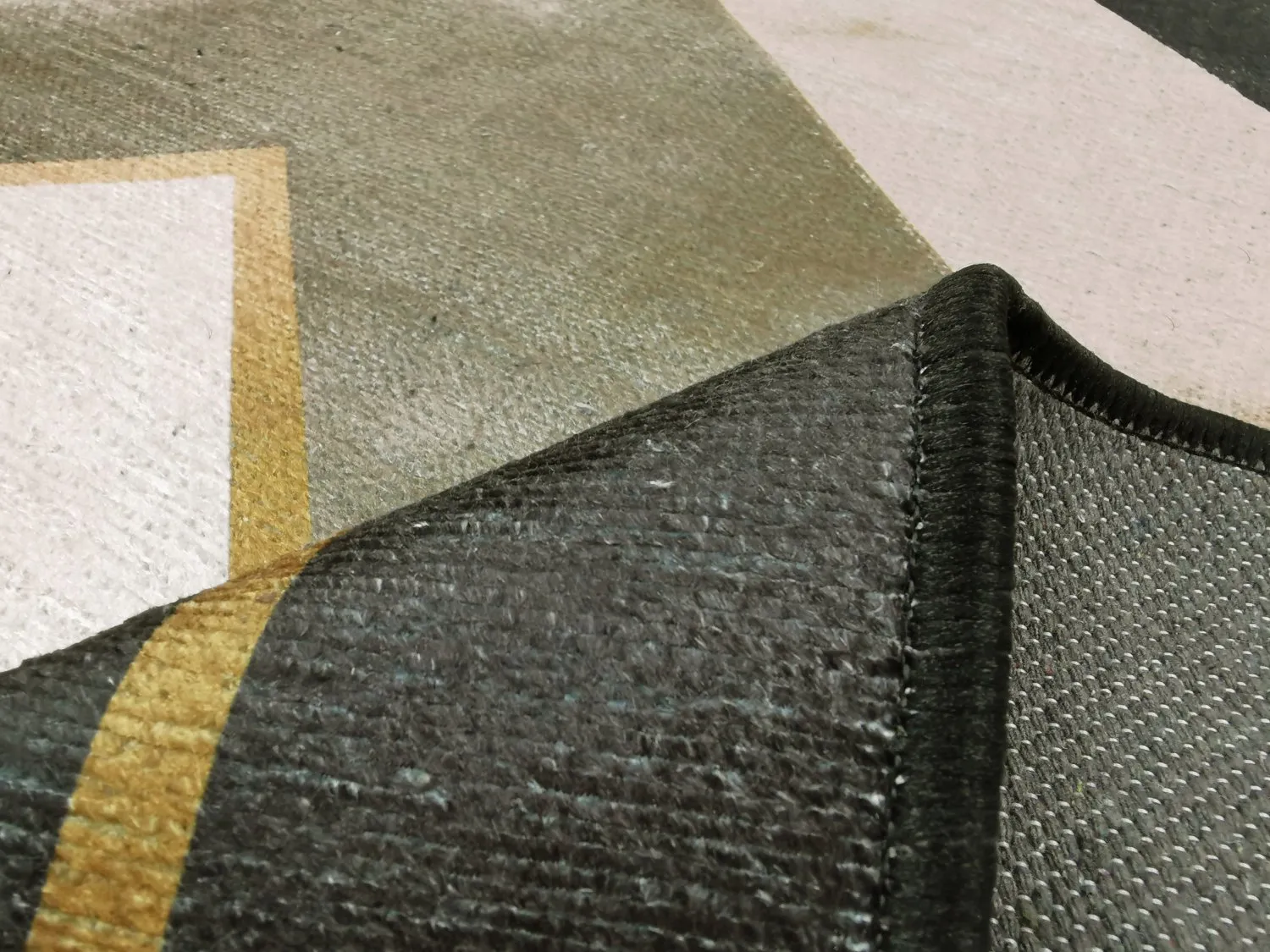 Tapis Wilton - Pavia (beige/noir)
