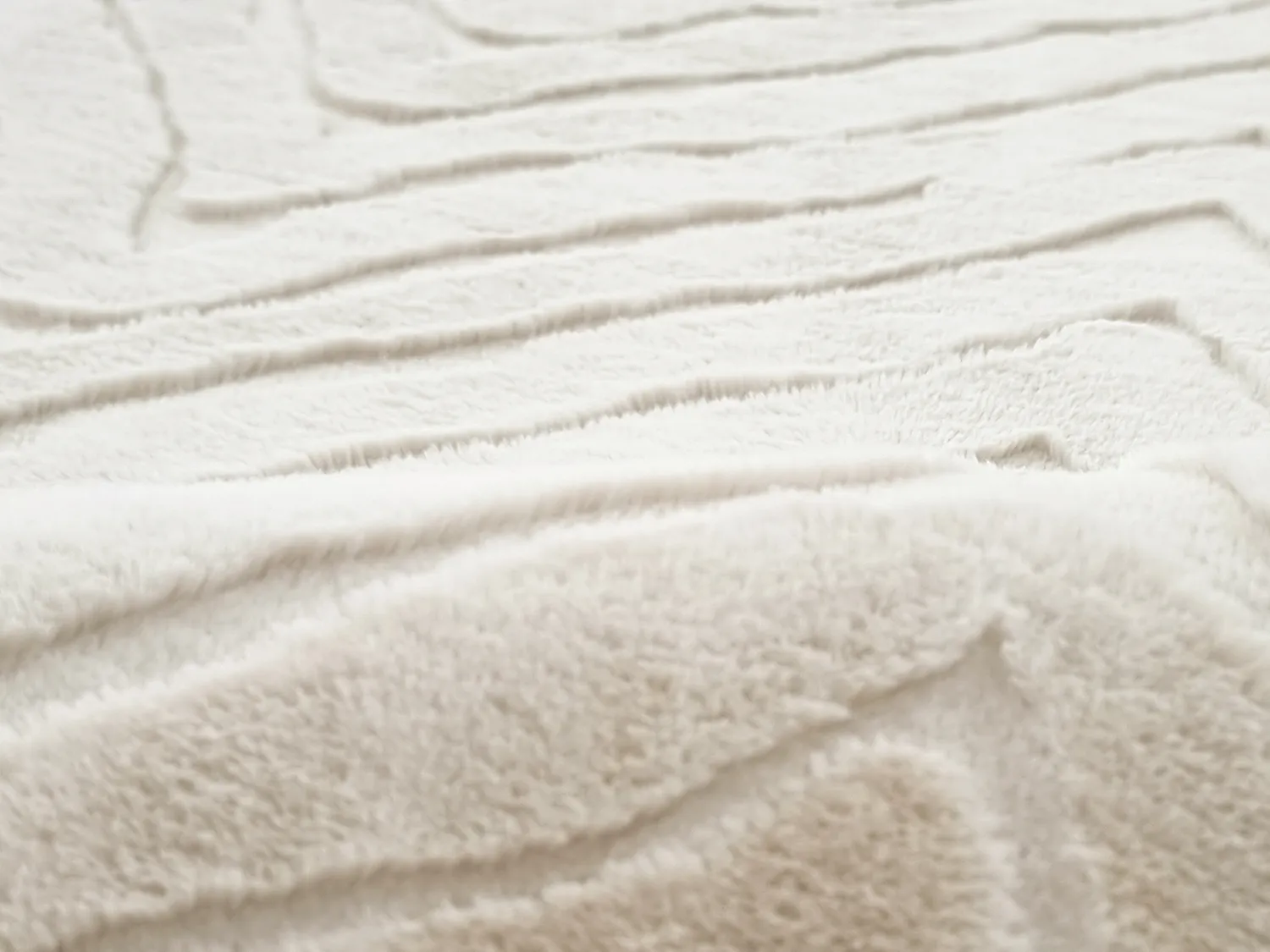 Tapis à poils longs - Wren (blanc cassé)