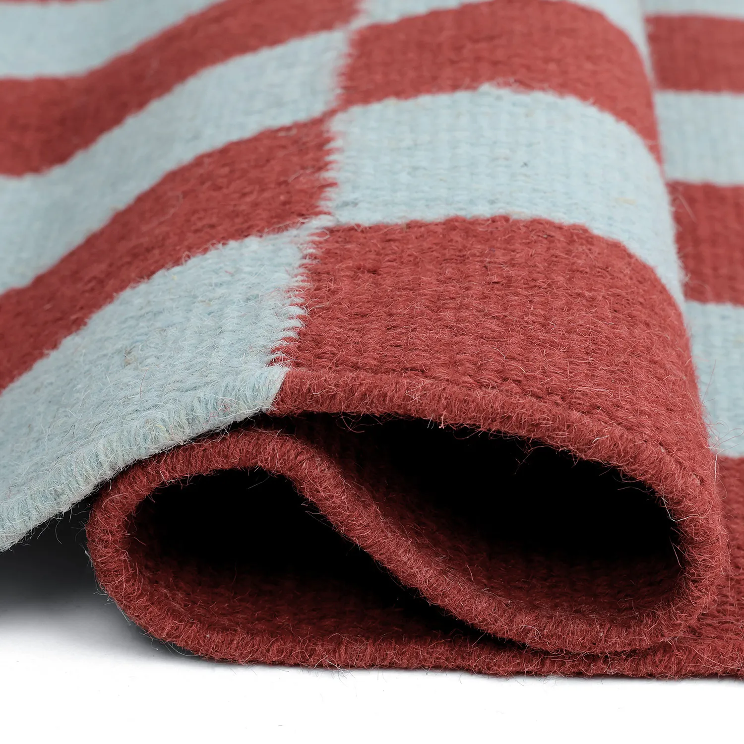 Tapis de laine - Peniche (bleu clair/rouge)