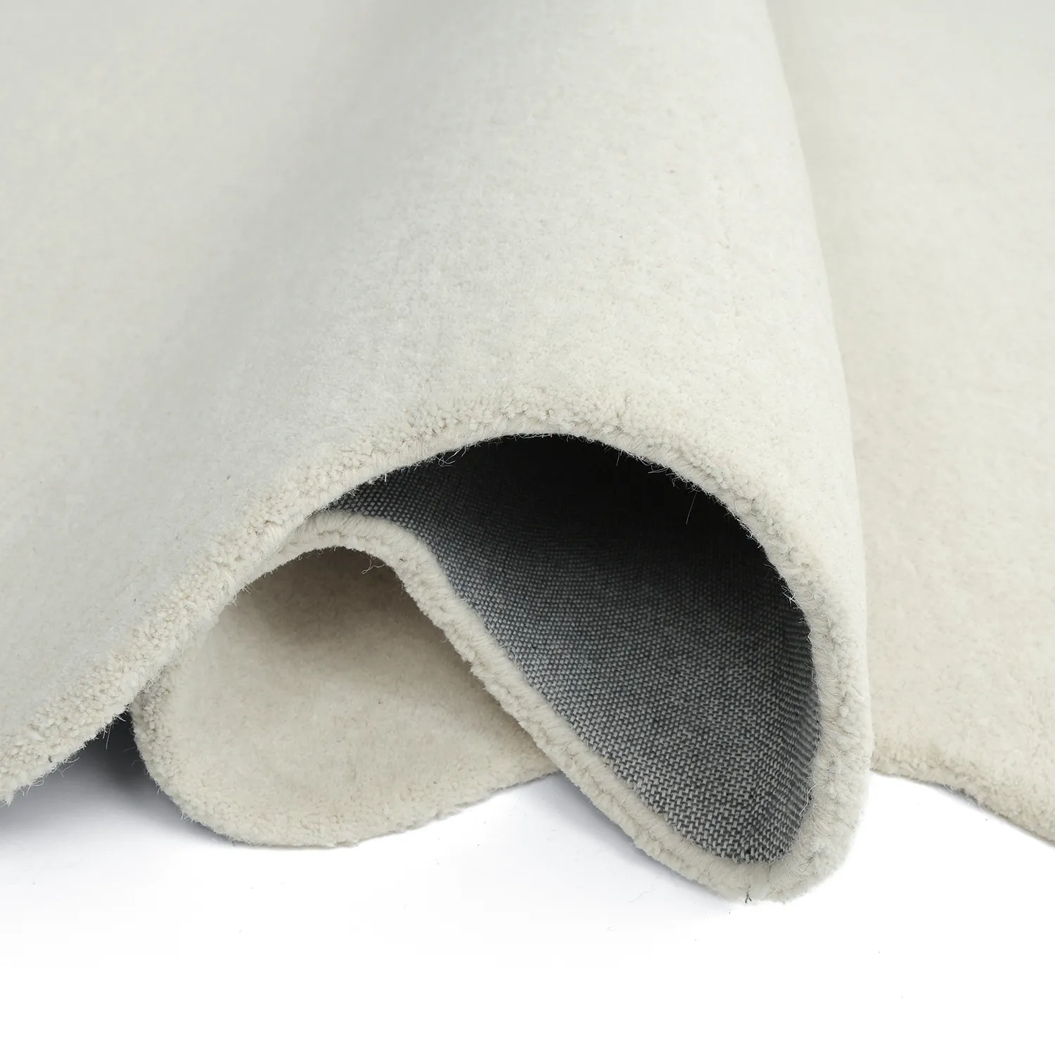 Tapis en laine ondulée - Diu Hand Tufted Wool Premium (blanc)